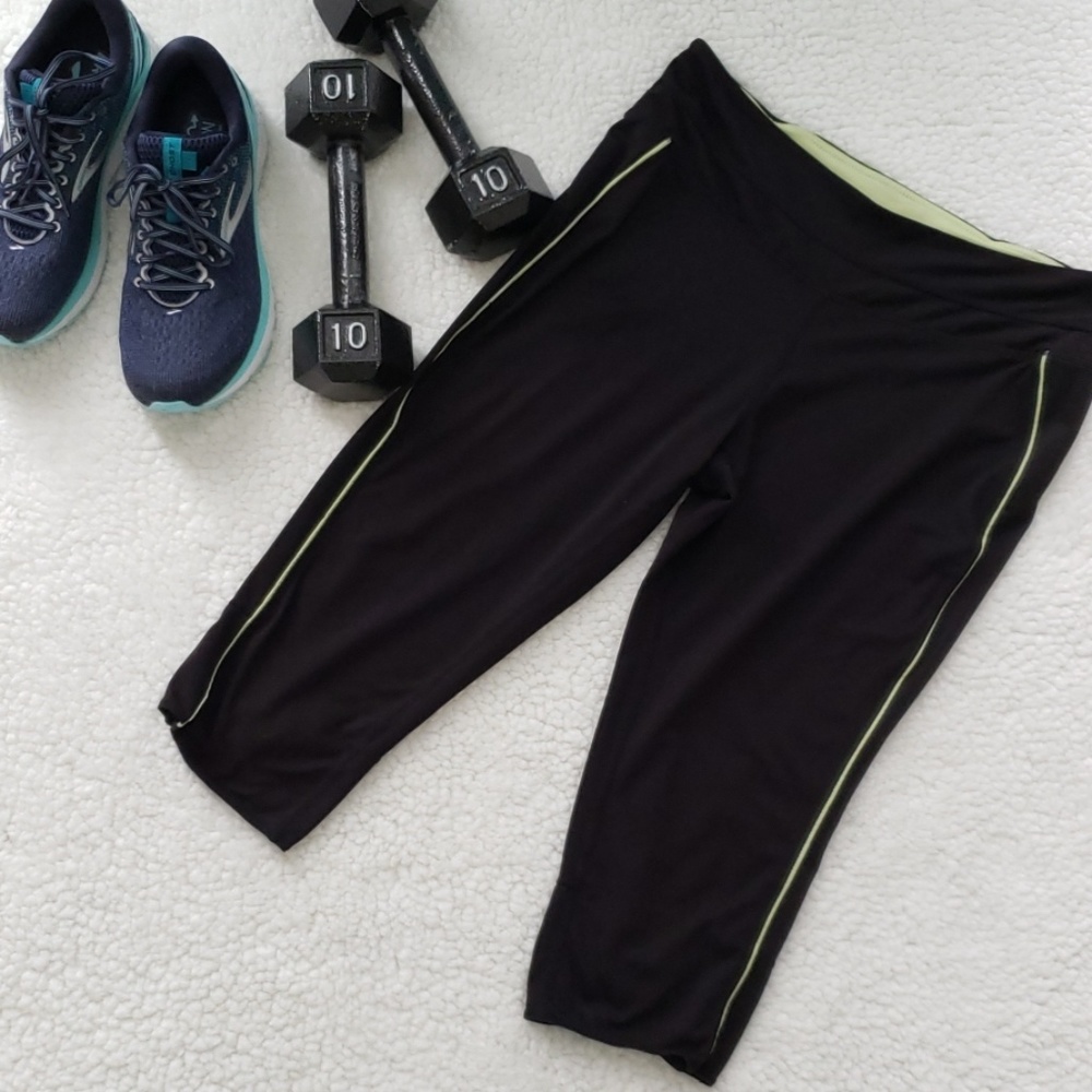 Tangerine workout capri leggings